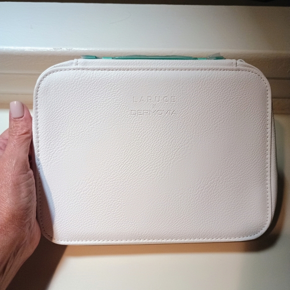 Mint Green Makeup Brush Set - Picture 5 of 6